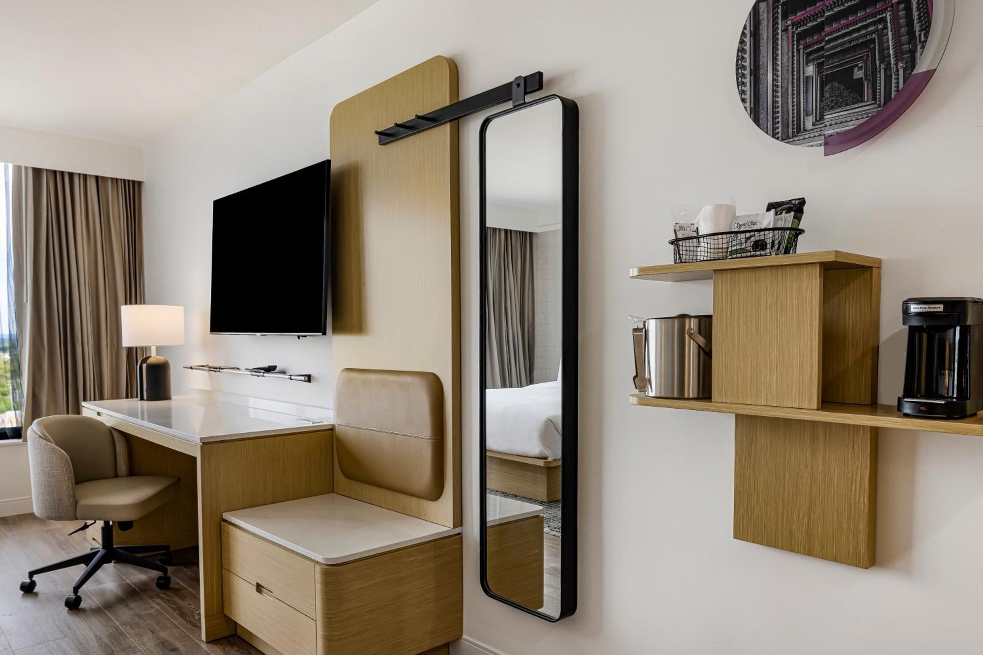 Standard Queen Room with Two Queen Beds,1615680691:JPEG